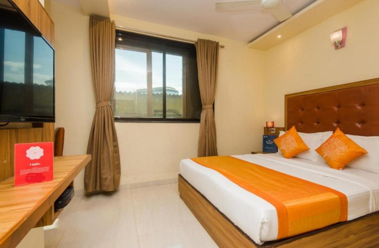 Aster Hotel Near Mumbai Airport Buitenkant foto