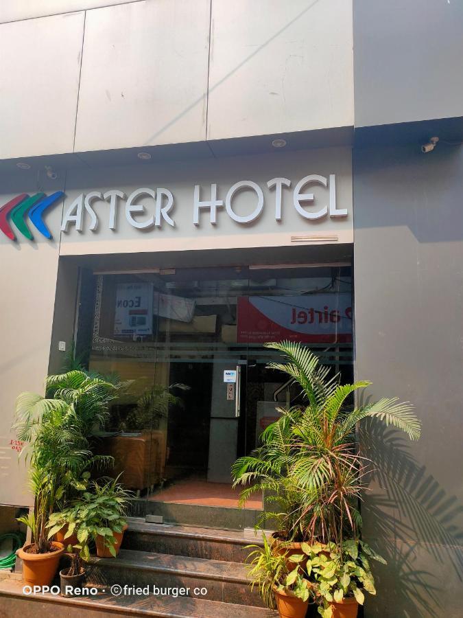 Aster Hotel Near Mumbai Airport Buitenkant foto