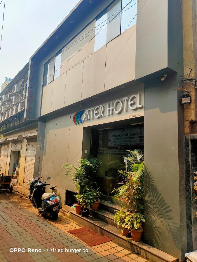 Aster Hotel Near Mumbai Airport Buitenkant foto